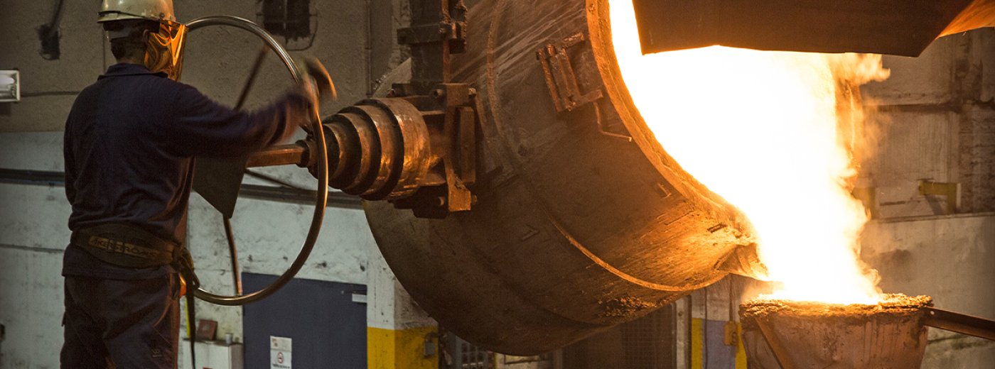 Man die in Jøtul gieterij werkt